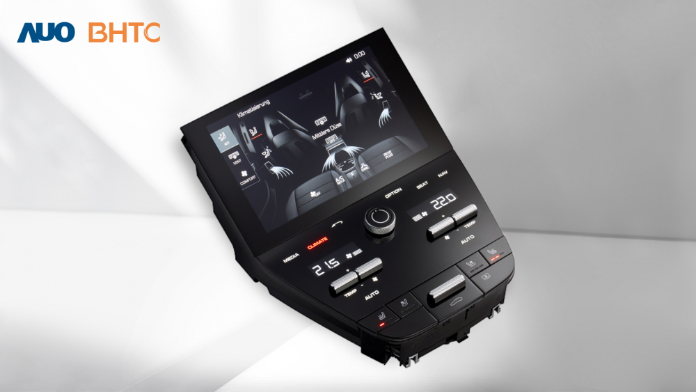 作為友達新生力軍，BHTC所展示的中央與後座鞍部的Display HMI產品，可處理多區恆溫控制、顯示畫面，呈現仿真3D車室分區；以力傳感技術精準傳遞觸感，並結合音量及震動反饋，防止意外啟動，提供使用者自然流暢、直觀且輕鬆駕馭的舒適介面